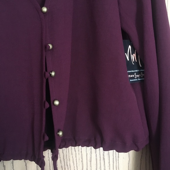 Bell sleeve crop - Picture 2 of 4